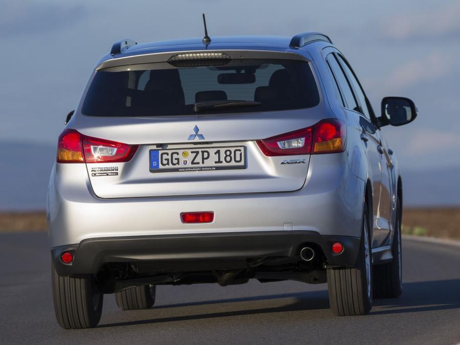  Mitsubishi ASX 2012 года  (фото 5 из 12)